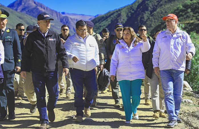 Boluarte en Chalhuanca: continúa la mecida sobre el COAR Apurímac